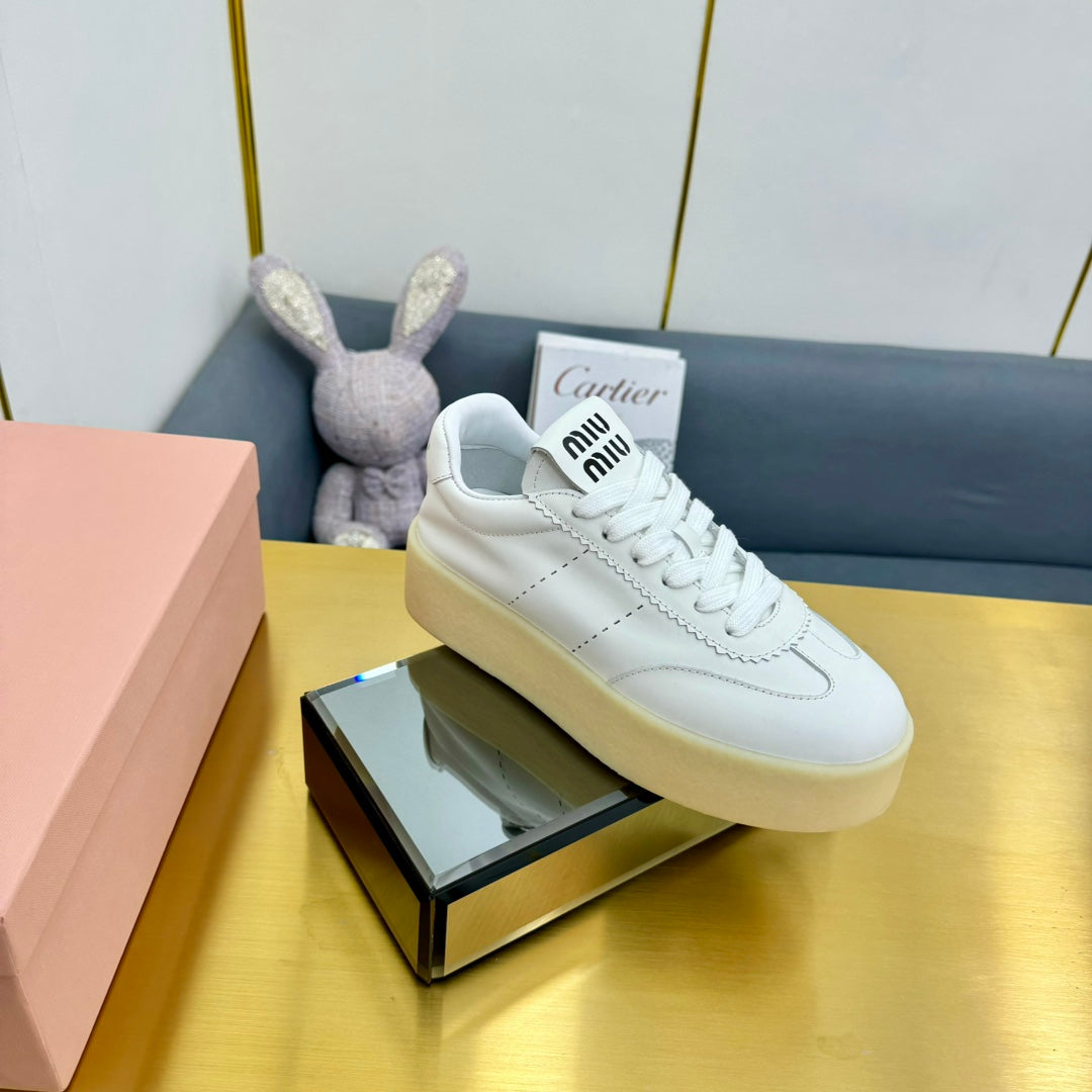 THICK-SOLED RETRO SNEAKERS IN WHITE SMOOTH LAMBSKIN - 35