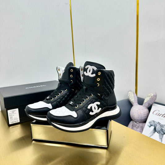 ATHLETIC SHOES IN BLACK CALFSKIN - 35