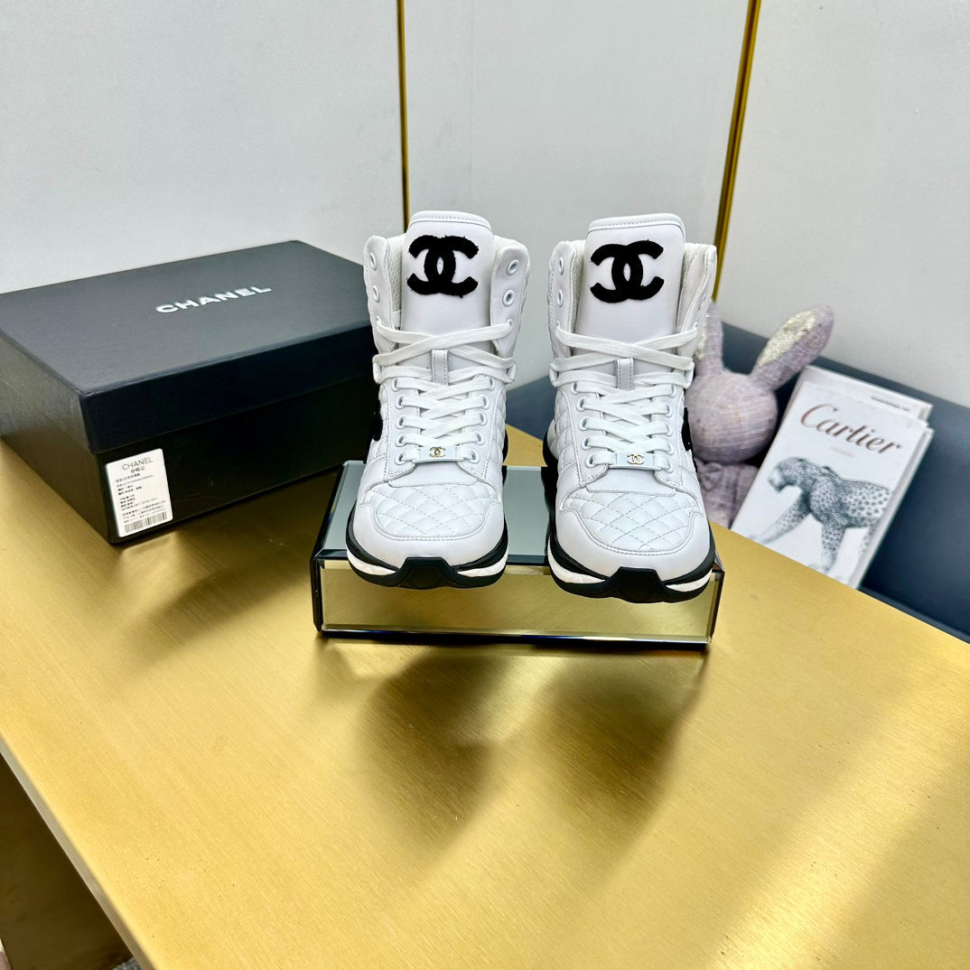 ATHLETIC SHOES IN WHITE CALFSKIN - 35