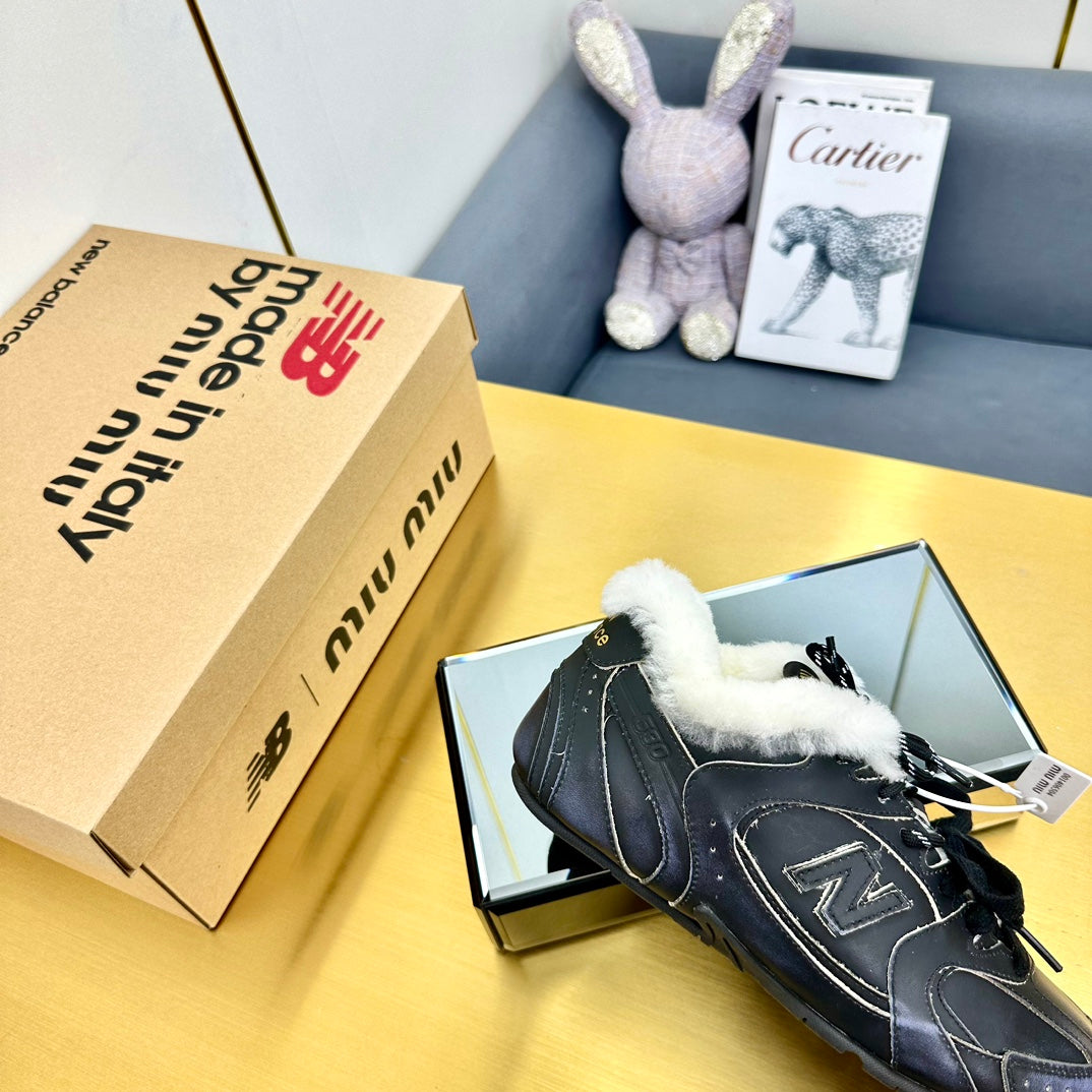 MIUXNB 530 SNEAKERS IN BLACK CALFSKIN SHEARLING - 35