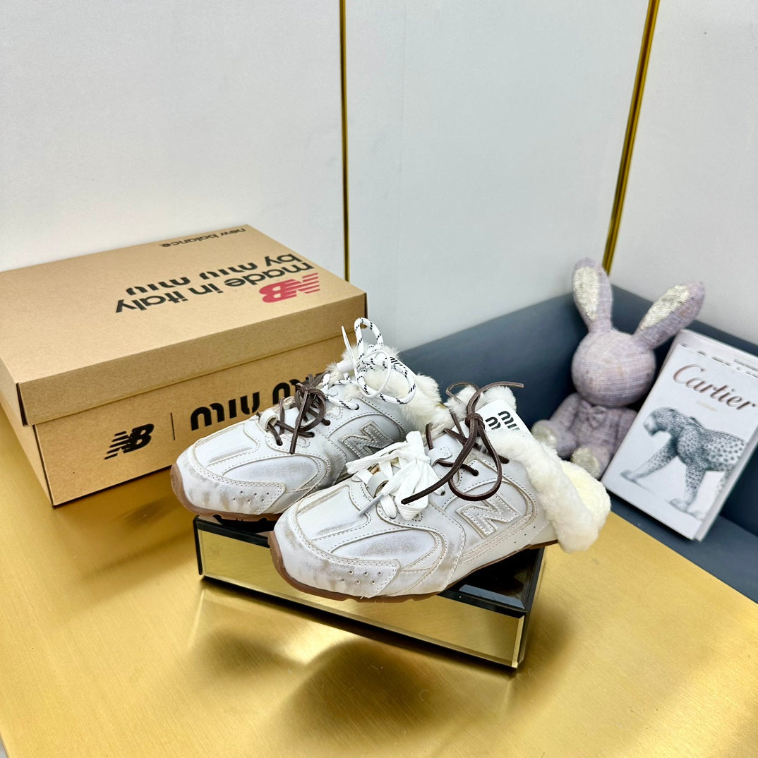 MIUxNB 530 SNEAKER MULES IN DISTRESSED WHITE CALFSKIN SHEARLING - 35