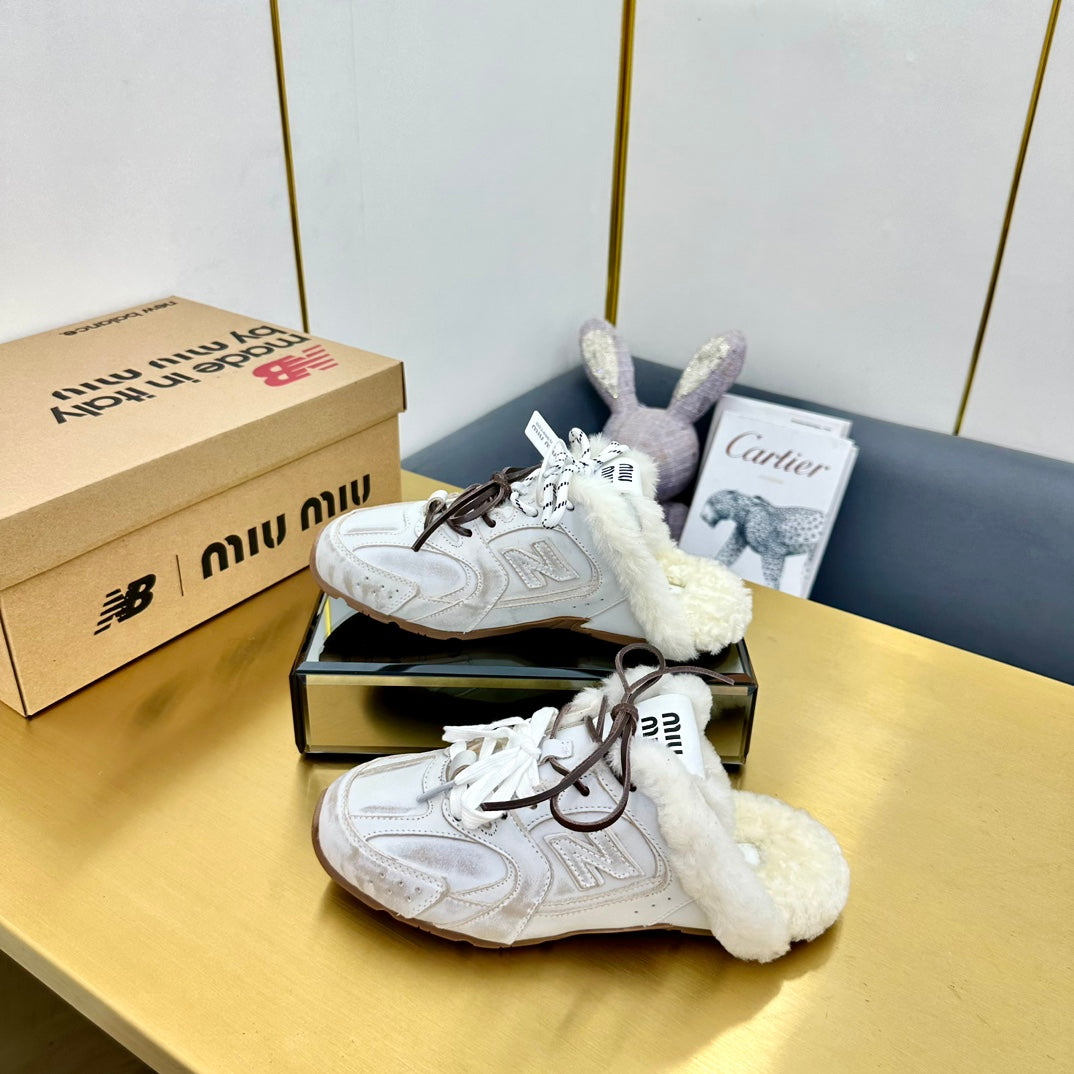 MIUxNB 530 SNEAKER MULES IN DISTRESSED WHITE CALFSKIN SHEARLING - 35
