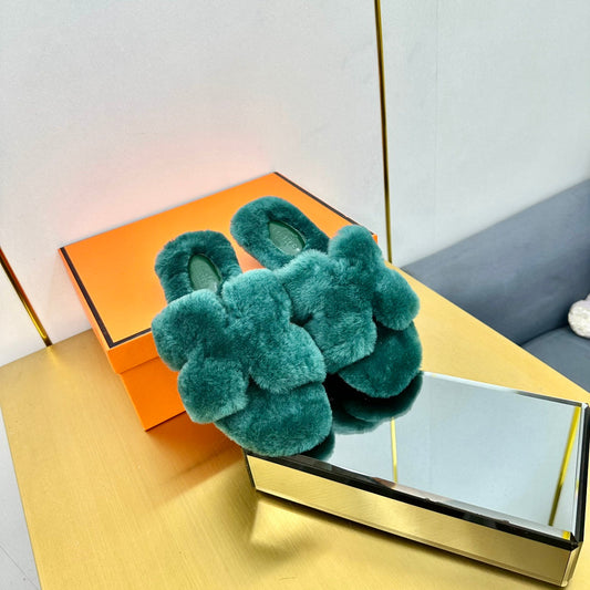 0RAN SHEARLING SANDALS TEAL GREEN - 35