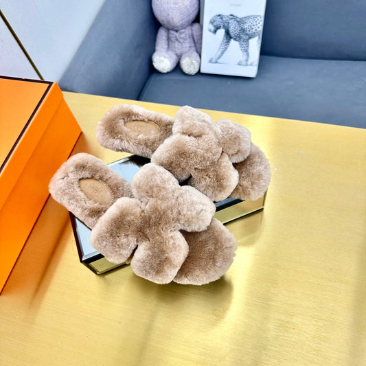Світло-коричневі сандалі ORAN SHEARLING – 35