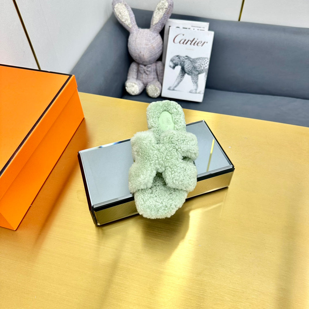 0RAN SHEARLING SANDALS PASTEL GREEN - 35