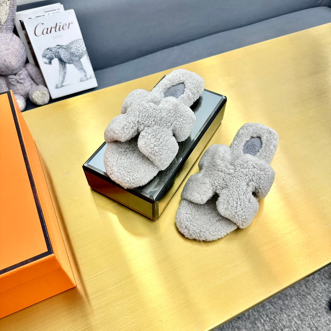 0RAN SHEARLING SANDALS PALE GRAY - 35