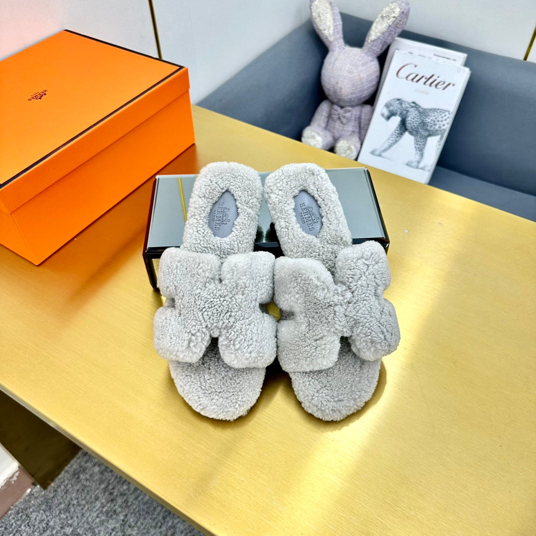 0RAN SHEARLING SANDALS PALE GRAY - 35