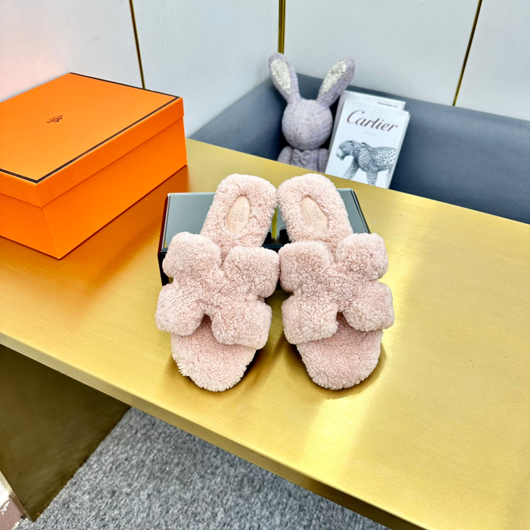 0RAN SHEARLING SANDALS LIGHT PINK - 35
