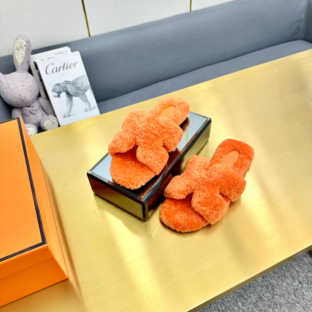0RAN SHEARLING SANDALS NEON ORANGE - 35