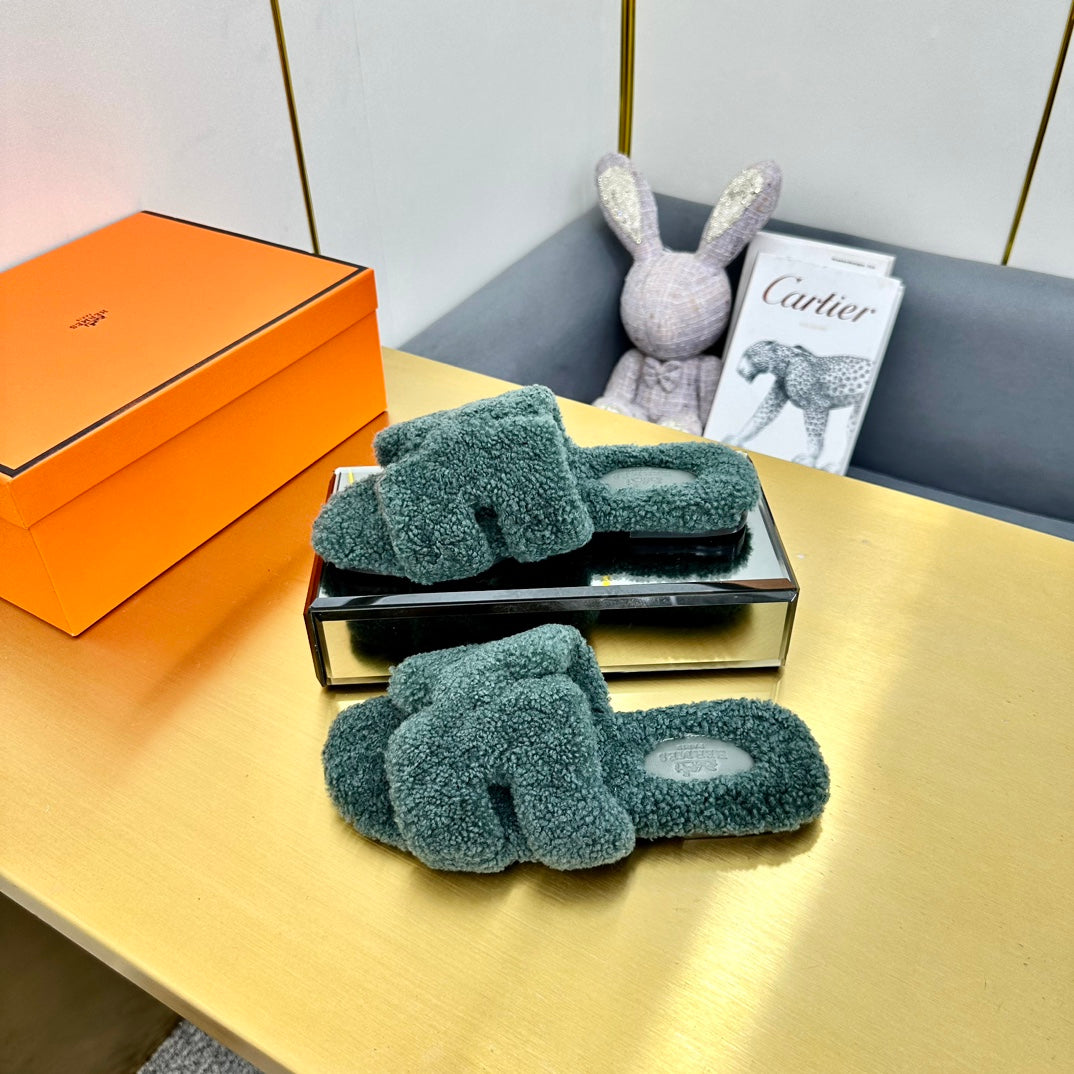0RAN SHEARLING SANDALS FOREST GREEN - 35