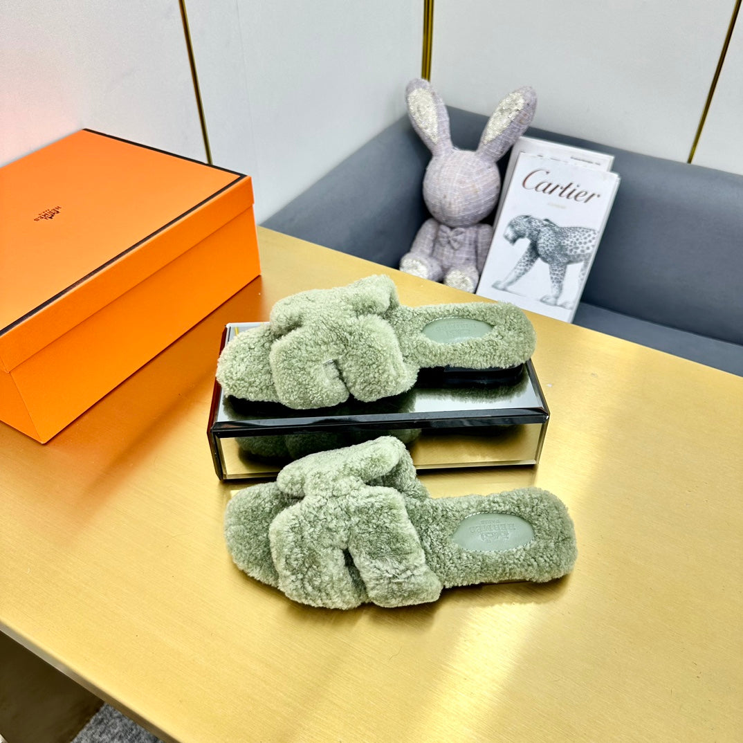 0RAN SHEARLING SANDALS JADE GREEN - 35