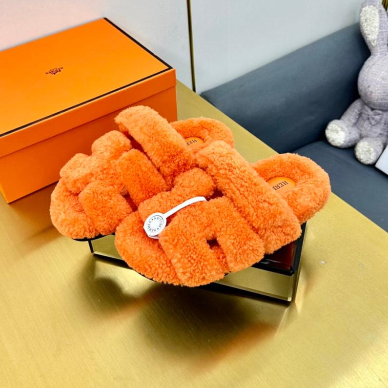CHYPRE SANDAL IN SPANISH ORANGE SHEARLING - 35