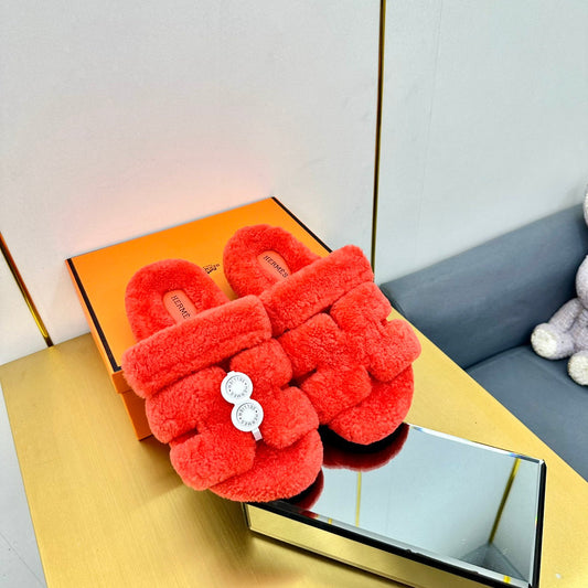 БОСОНІЖКИ CHYPRE SANDAL З ОВЧИНИ ЧЕРВОНОГО КОЛЬОРУ - 35