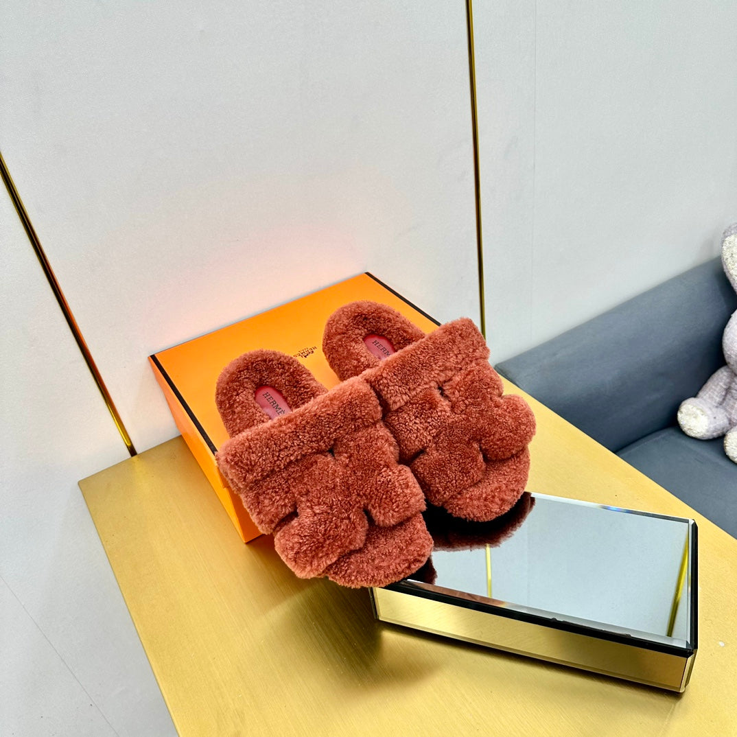CHYPRE SANDAL IN BRONZE BROWN SHEARLING - 35