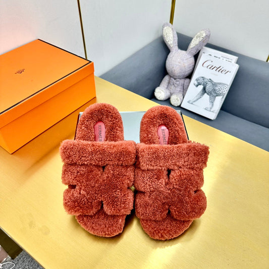 CHYPRE SANDAL IN BRONZE BROWN SHEARLING - 35