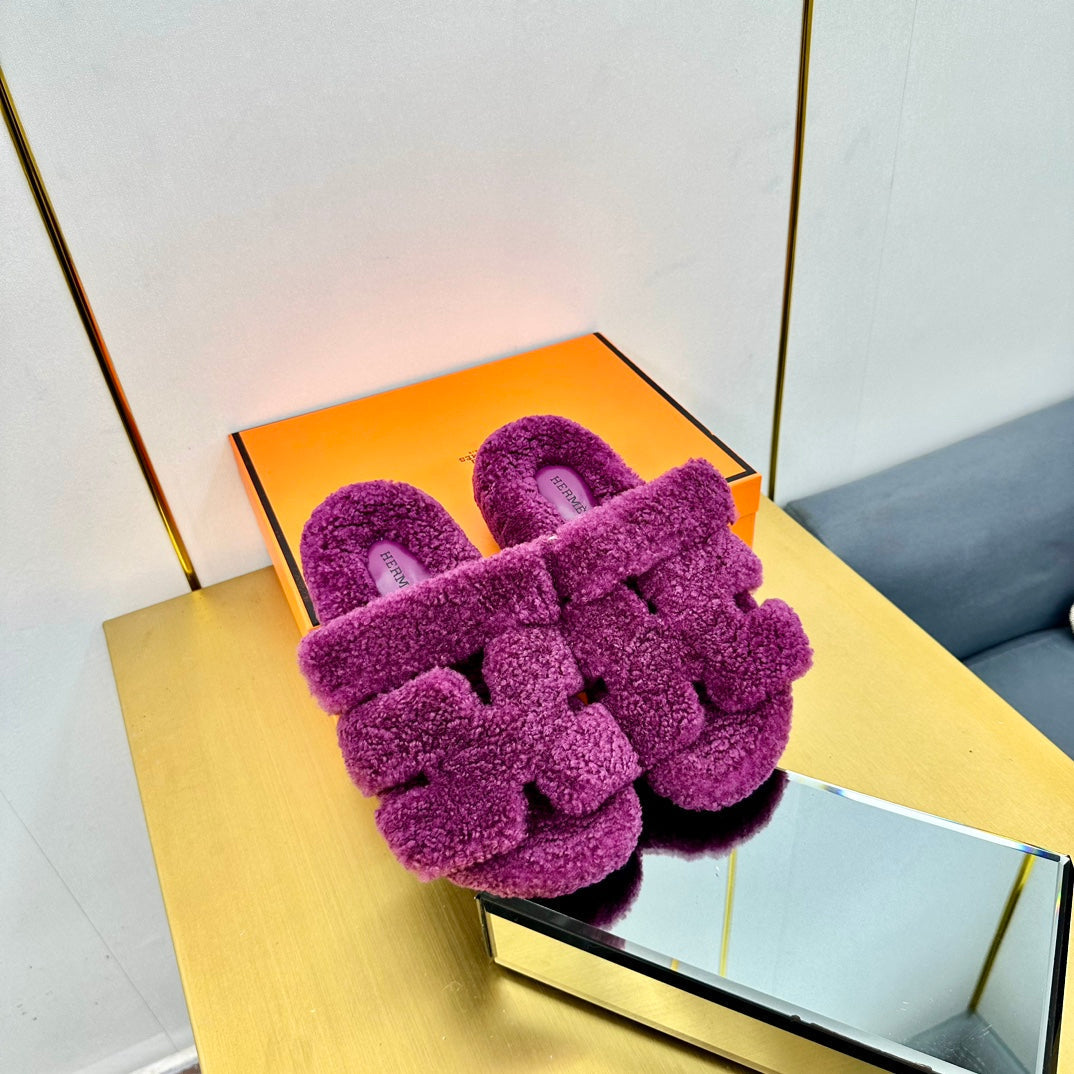 CHYPRE SANDAL IN ORCHID PURPLE SHEARLING - 35