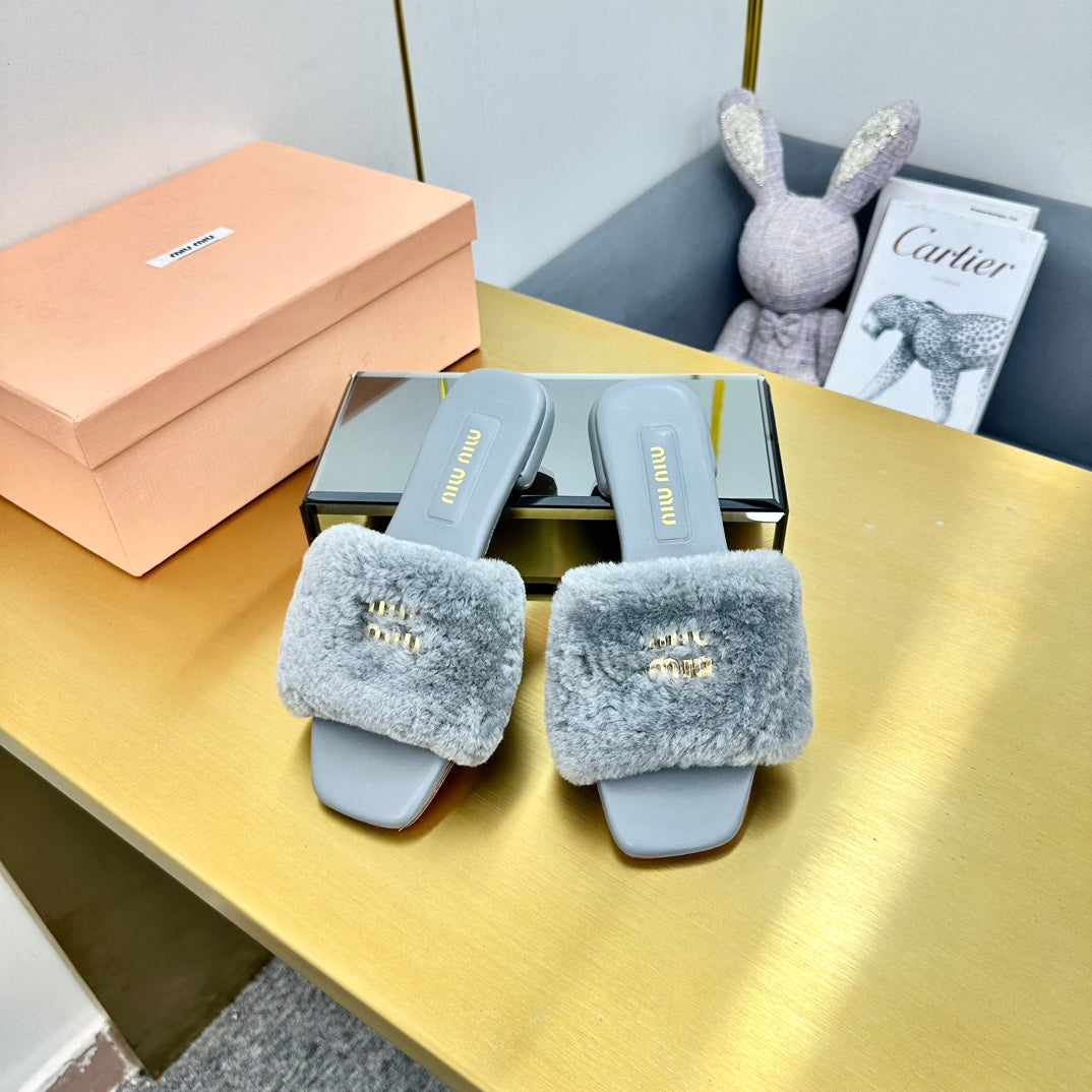 GRAY SLIPPERS LAMB FUR - 35