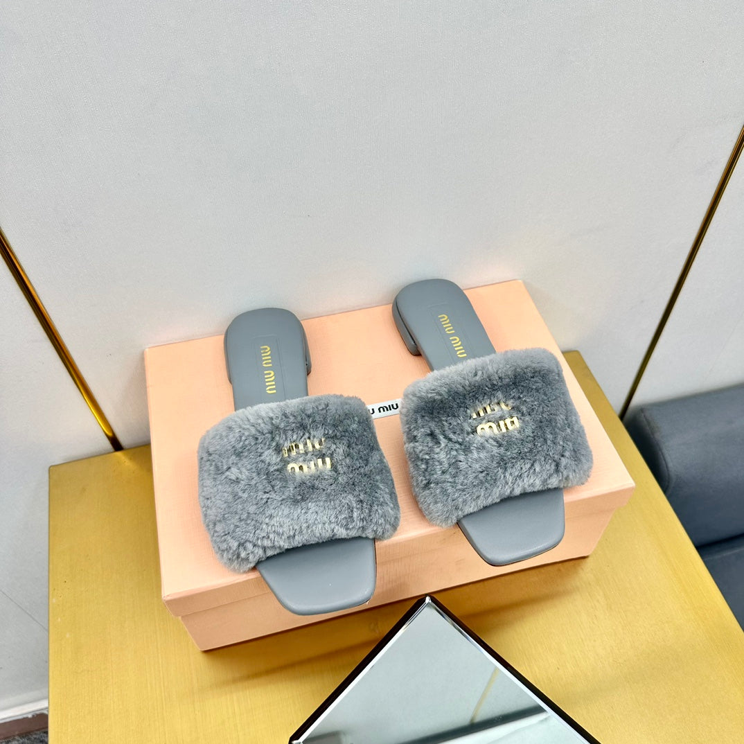 GRAY SLIPPERS LAMB FUR - 35
