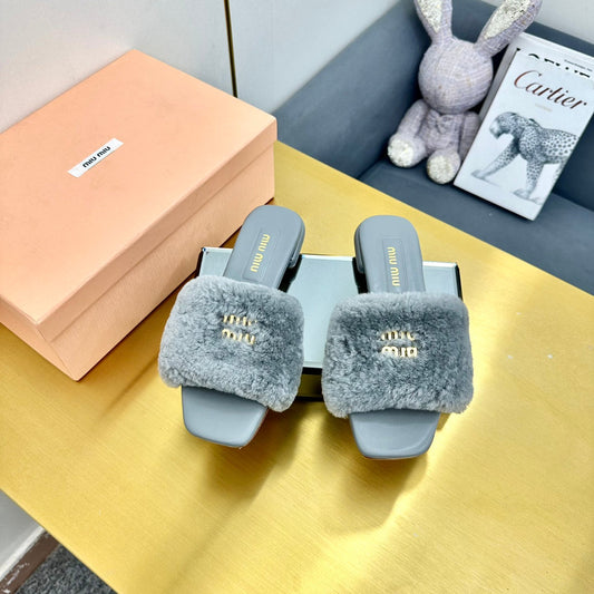 GRAY SLIPPERS LAMB FUR - 35