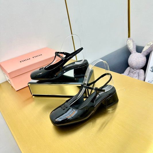 T-STRAPS SLINGBACK PUMPS IN BLACK GLOSSY LAMBSKIN - 35