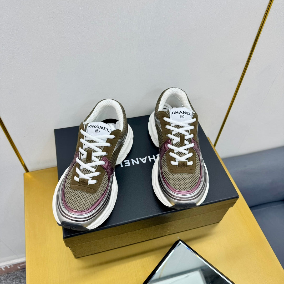 DAD SNEAKER IN COLORFUL CALFSKIN AND BREATHABLE MESH - 35