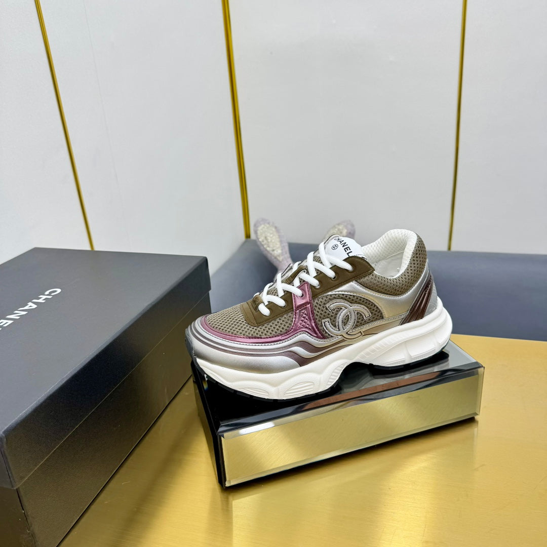 DAD SNEAKER IN COLORFUL CALFSKIN AND BREATHABLE MESH - 35