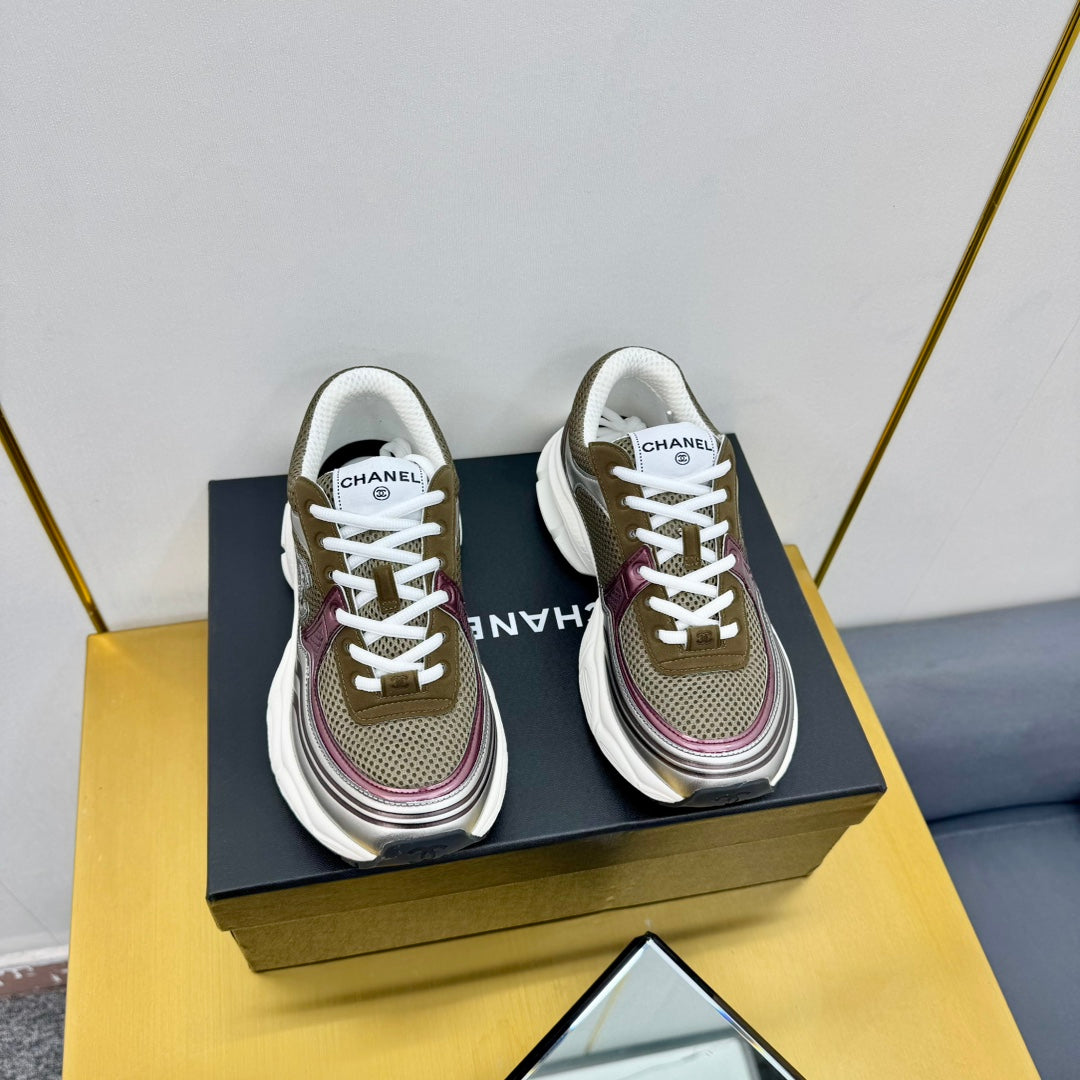 DAD SNEAKER IN COLORFUL CALFSKIN AND BREATHABLE MESH - 35