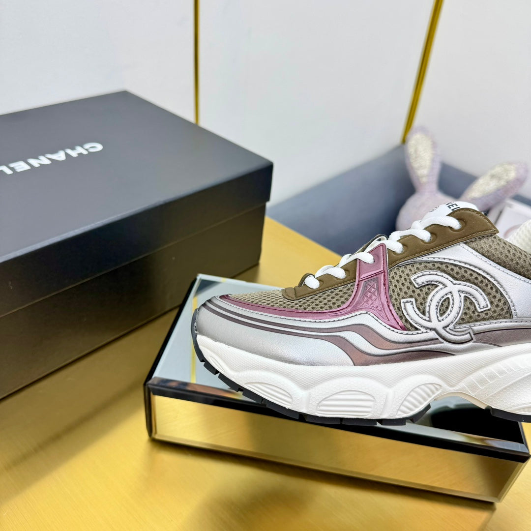 DAD SNEAKER IN COLORFUL CALFSKIN AND BREATHABLE MESH - 35