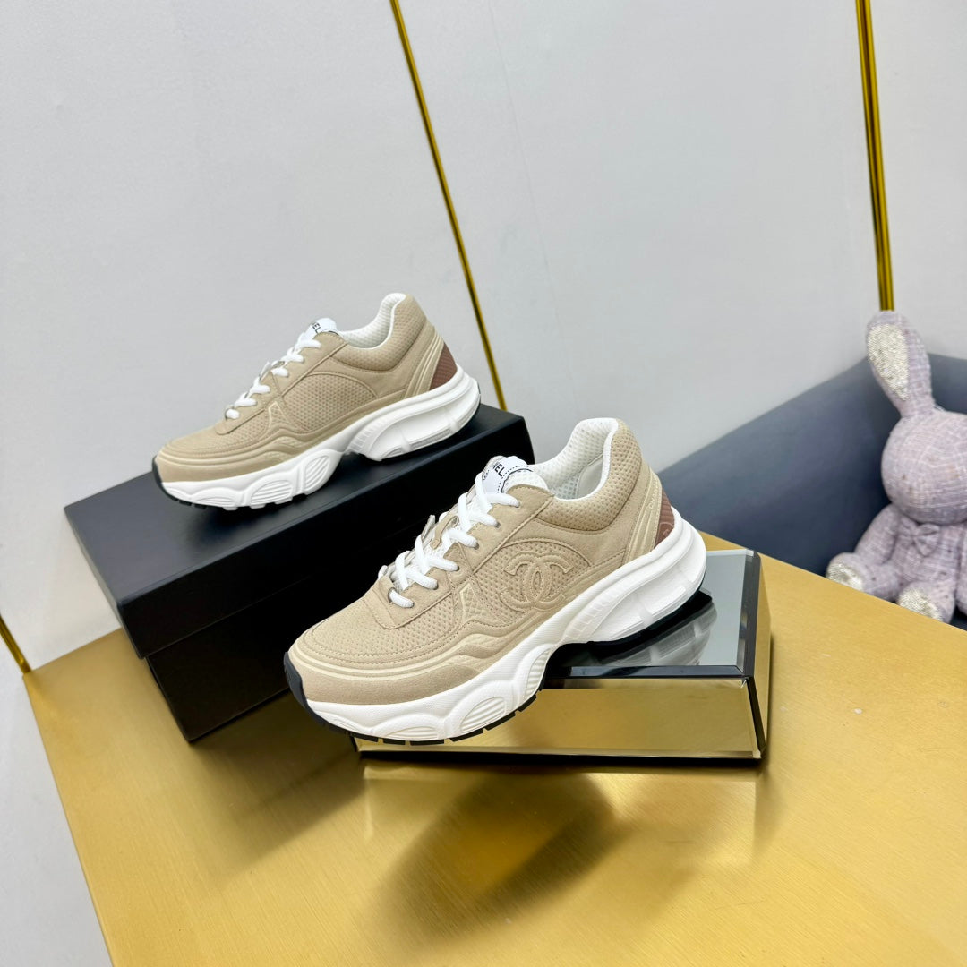 DAD SNEAKER IN TUSCAN BEIGE SUEDE AND BREATHABLE MESH - 35