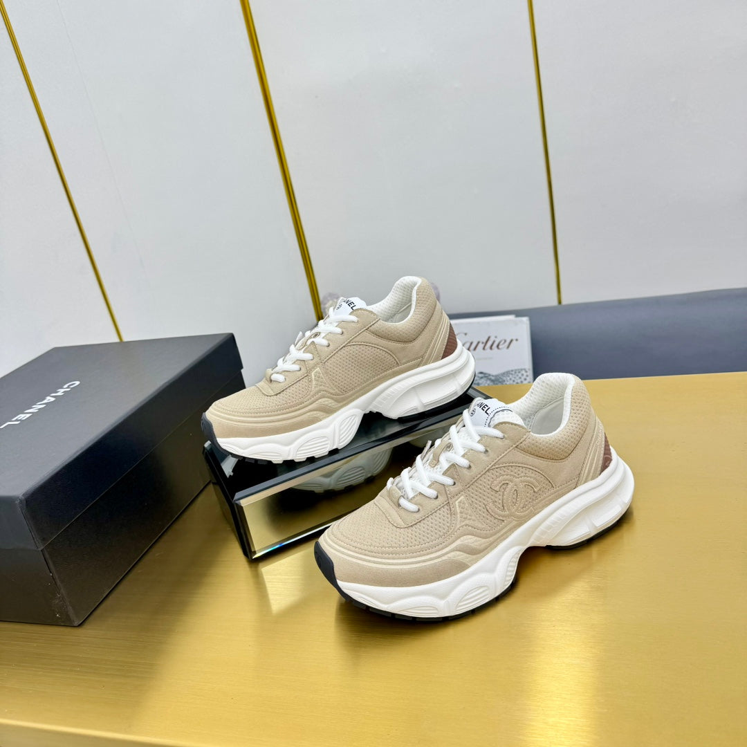DAD SNEAKER IN TUSCAN BEIGE SUEDE AND BREATHABLE MESH - 35