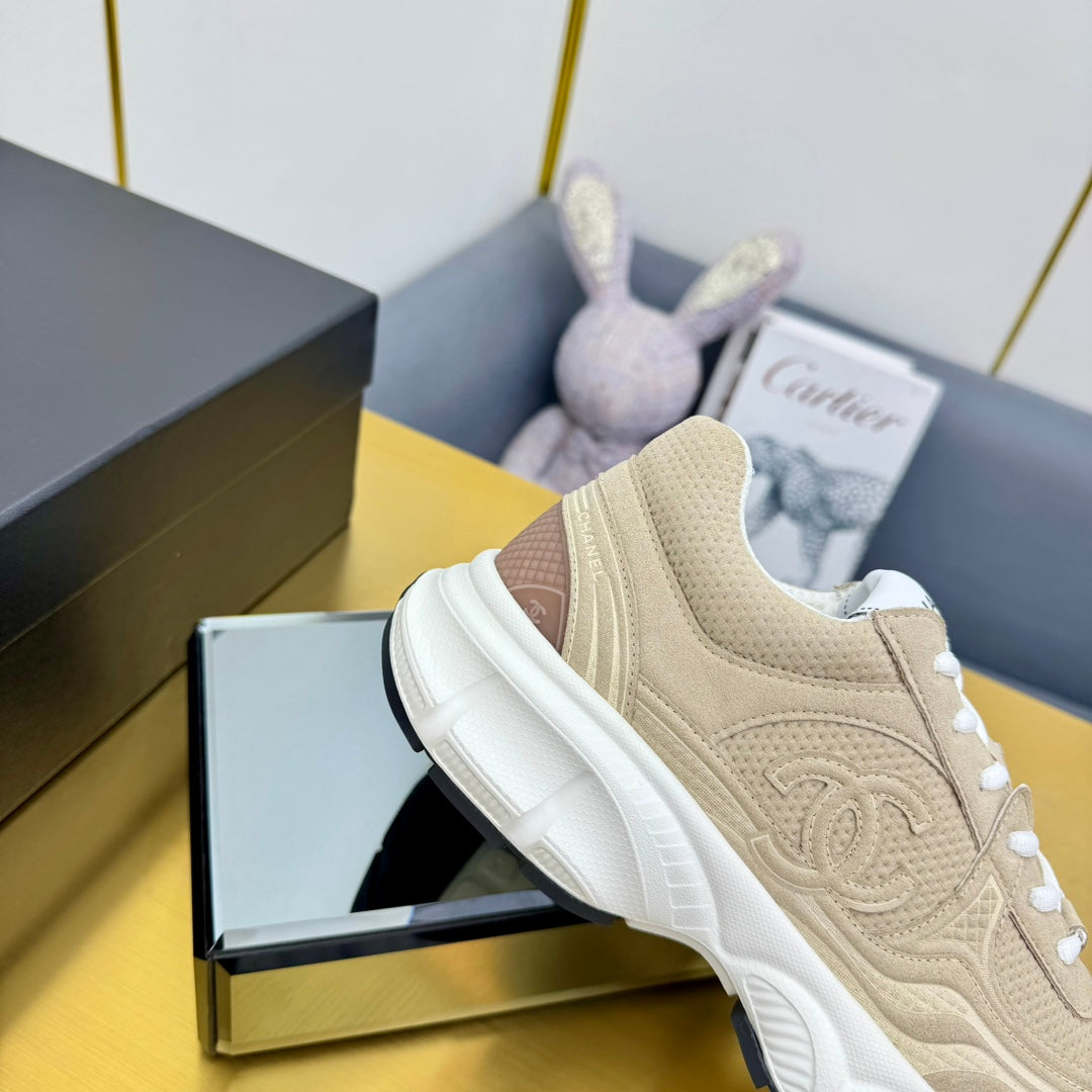 DAD SNEAKER IN TUSCAN BEIGE SUEDE AND BREATHABLE MESH - 35
