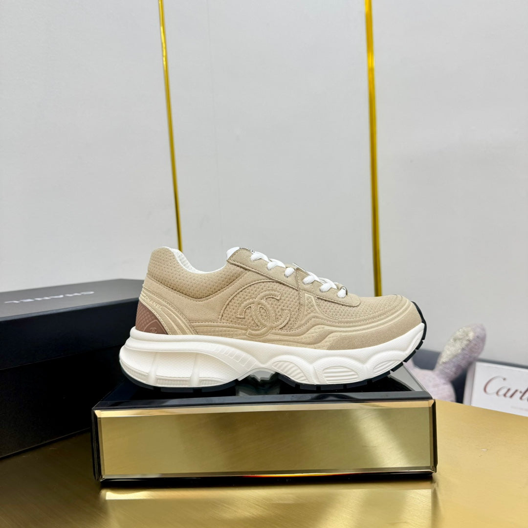 DAD SNEAKER IN TUSCAN BEIGE SUEDE AND BREATHABLE MESH - 35