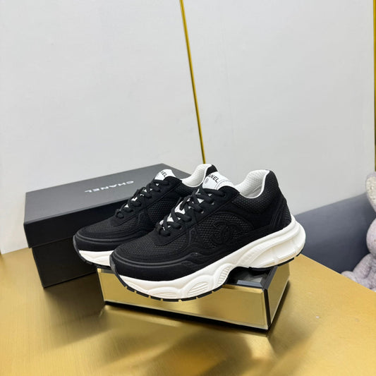 DAD SNEAKER IN BLACK SUEDE AND BREATHABLE MESH - 35