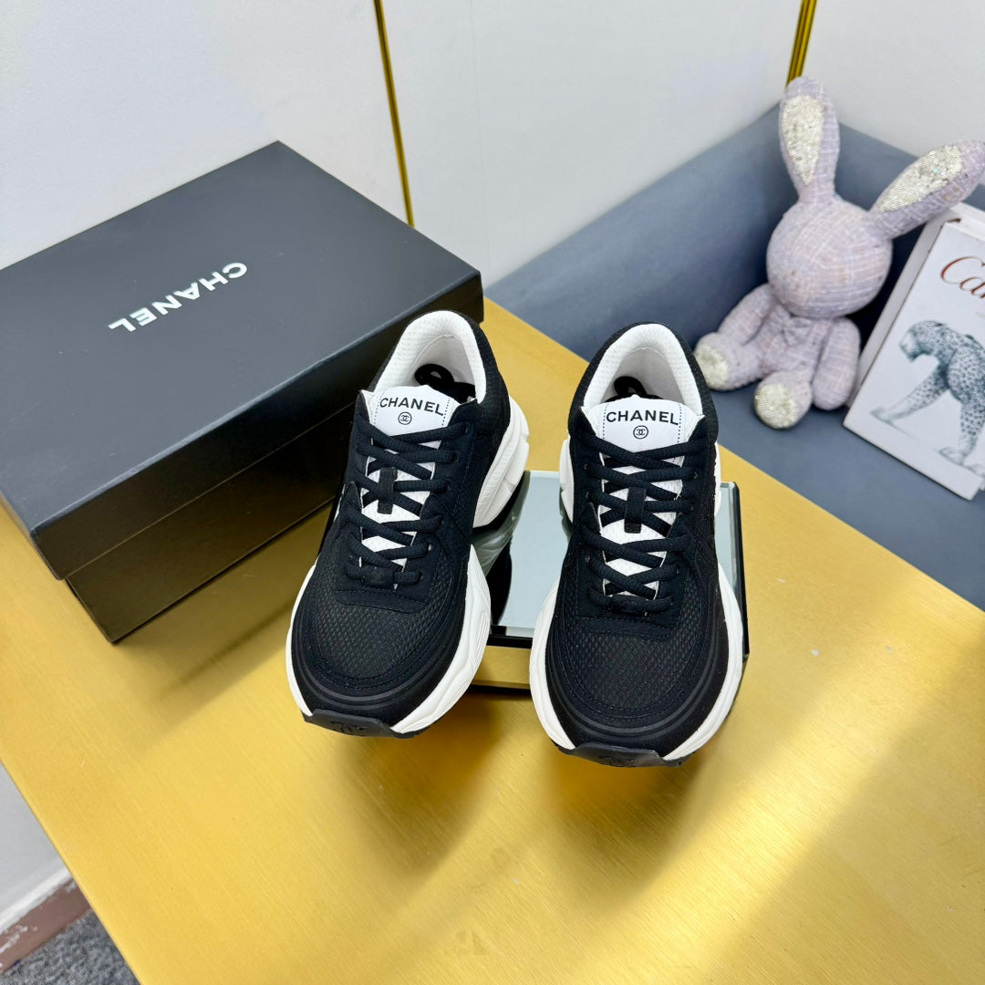 DAD SNEAKER IN BLACK SUEDE AND BREATHABLE MESH - 35