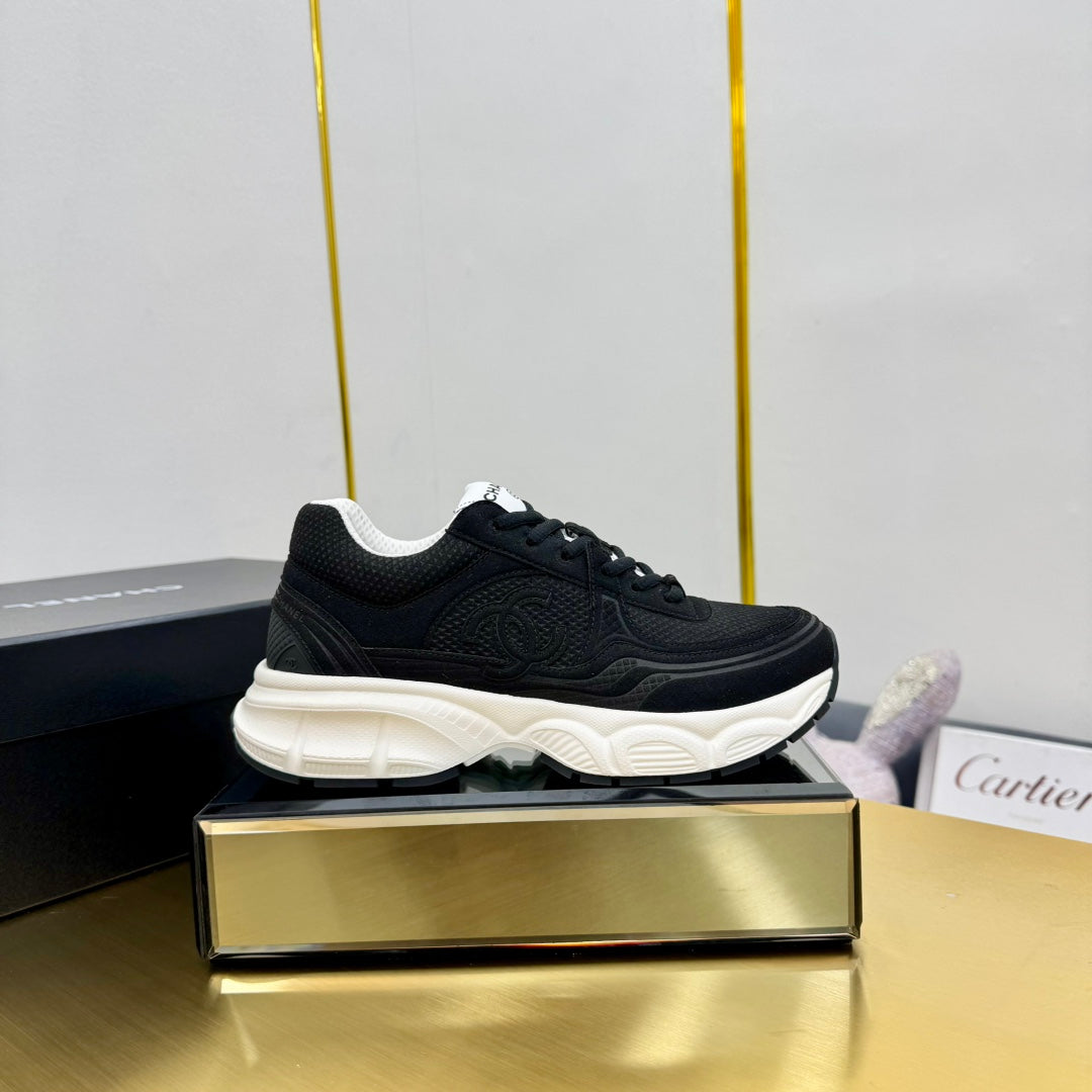 DAD SNEAKER IN BLACK SUEDE AND BREATHABLE MESH - 35