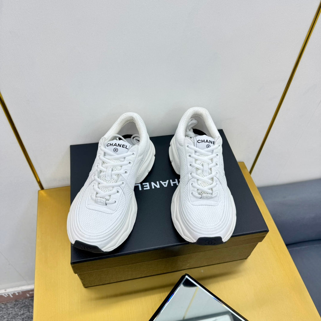 DAD SNEAKER IN WHITE SUEDE AND BREATHABLE MESH - 35