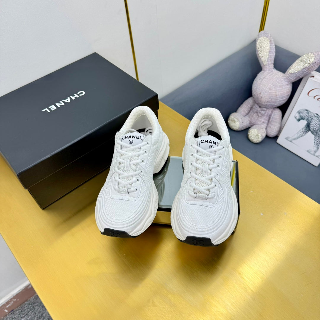 DAD SNEAKER IN WHITE SUEDE AND BREATHABLE MESH - 35