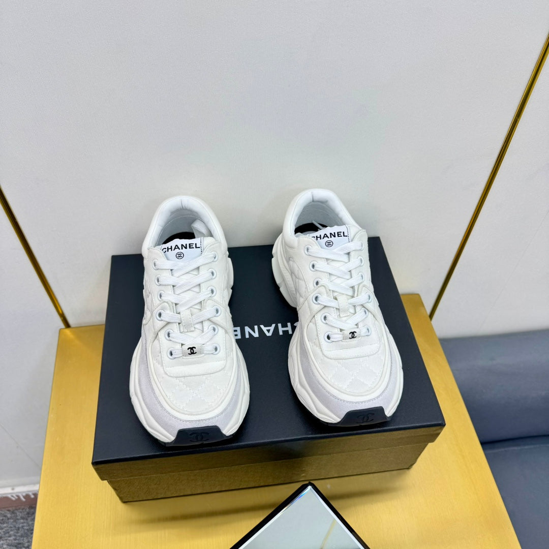 DAD SNEAKER IN WHITE LAMBSKIN AND SUEDE - 35
