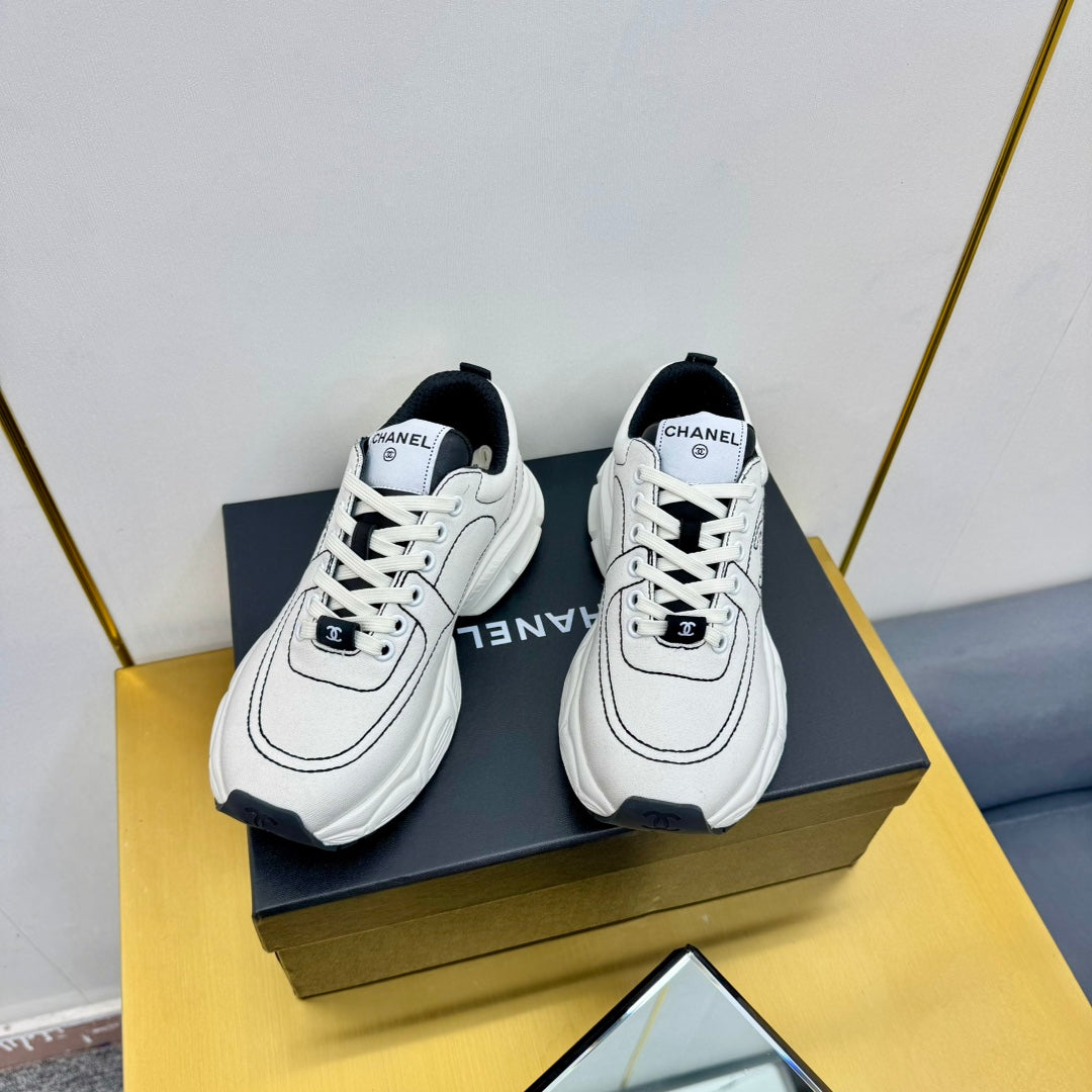 SNEAKER IN WHITE MIX BLACK BREATHABLE FABRIC - 35