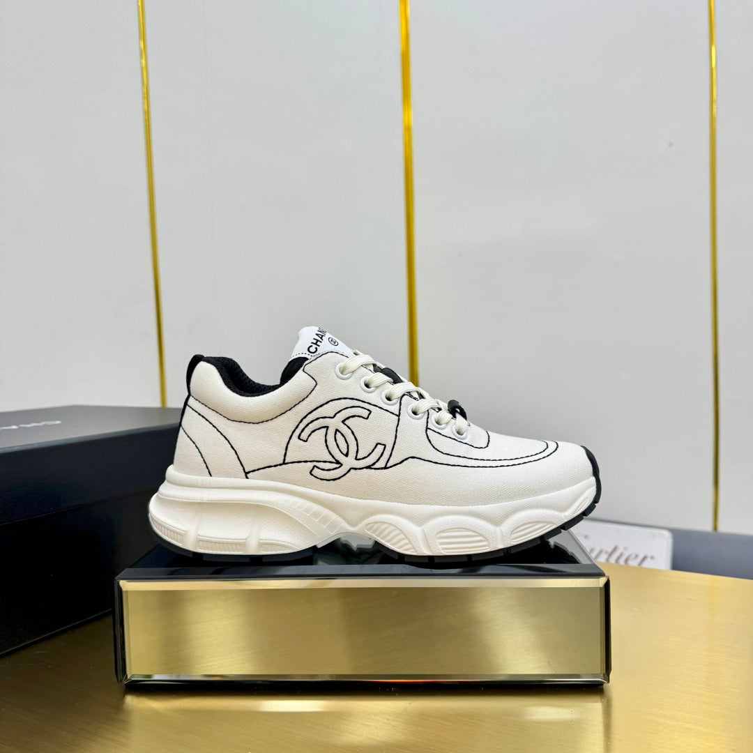 SNEAKER IN WHITE MIX BLACK BREATHABLE FABRIC - 35