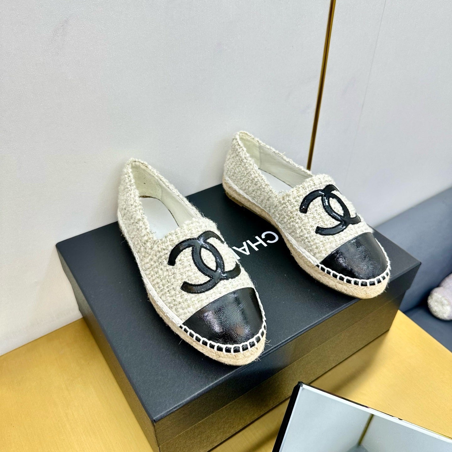 CC ESPADRILLES PLATFORM 25S IN WHITE TWEED MIX BLACK GLOSSY LEATHER - 34