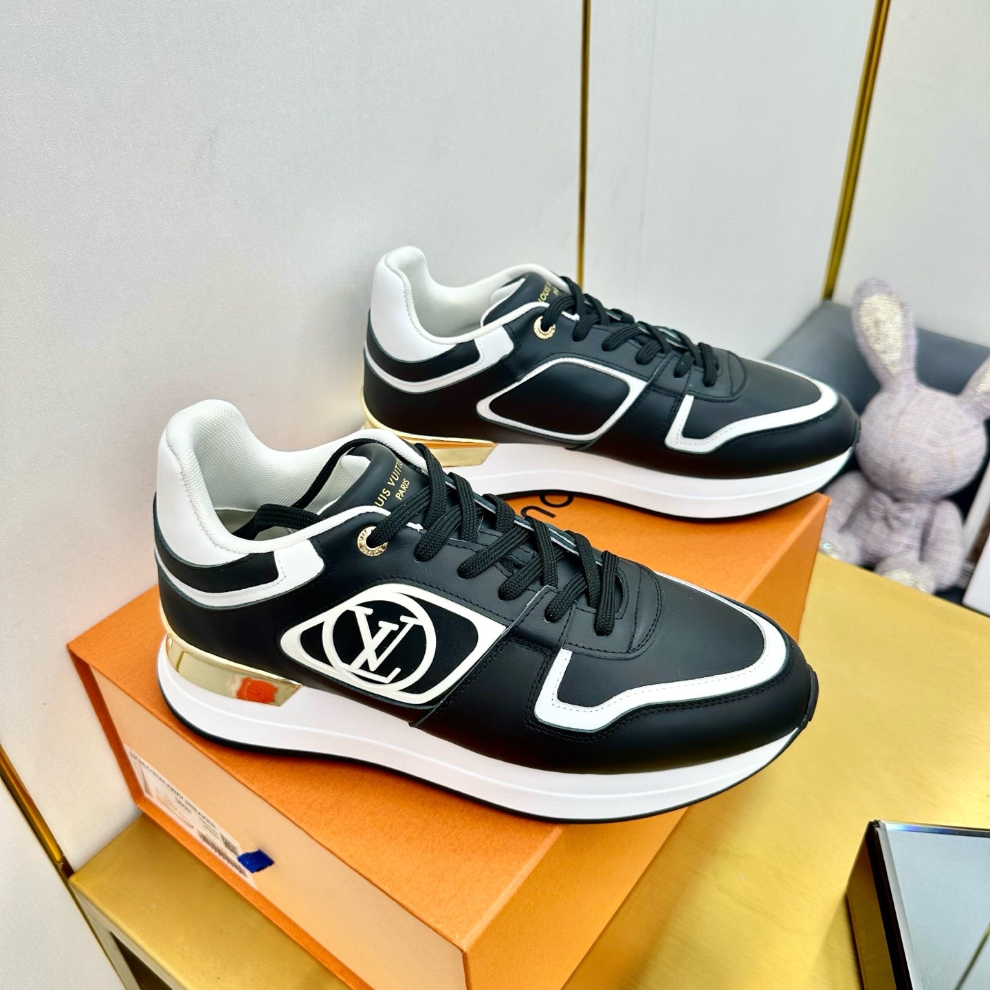 NEO RUN AWAY SNEAKER IN BLACK MIX WHITE CALFSKIN - 35