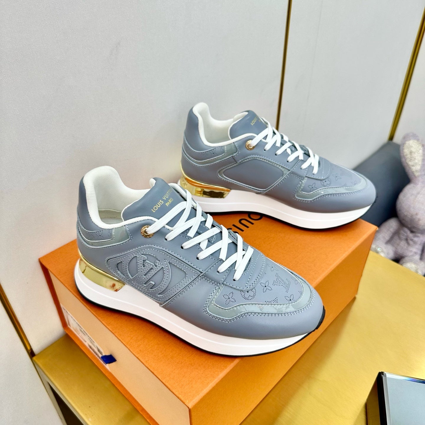 NEO RUN AWAY SNEAKER IN SHARK GRAY CALFSKIN - 35