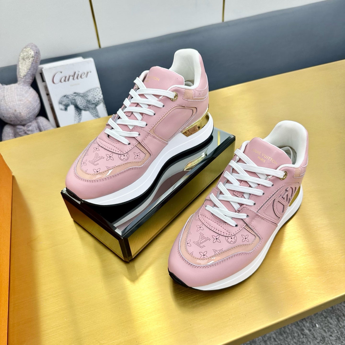 NEO RUN AWAY SNEAKER IN ROSE PINK CALFSKIN - 35