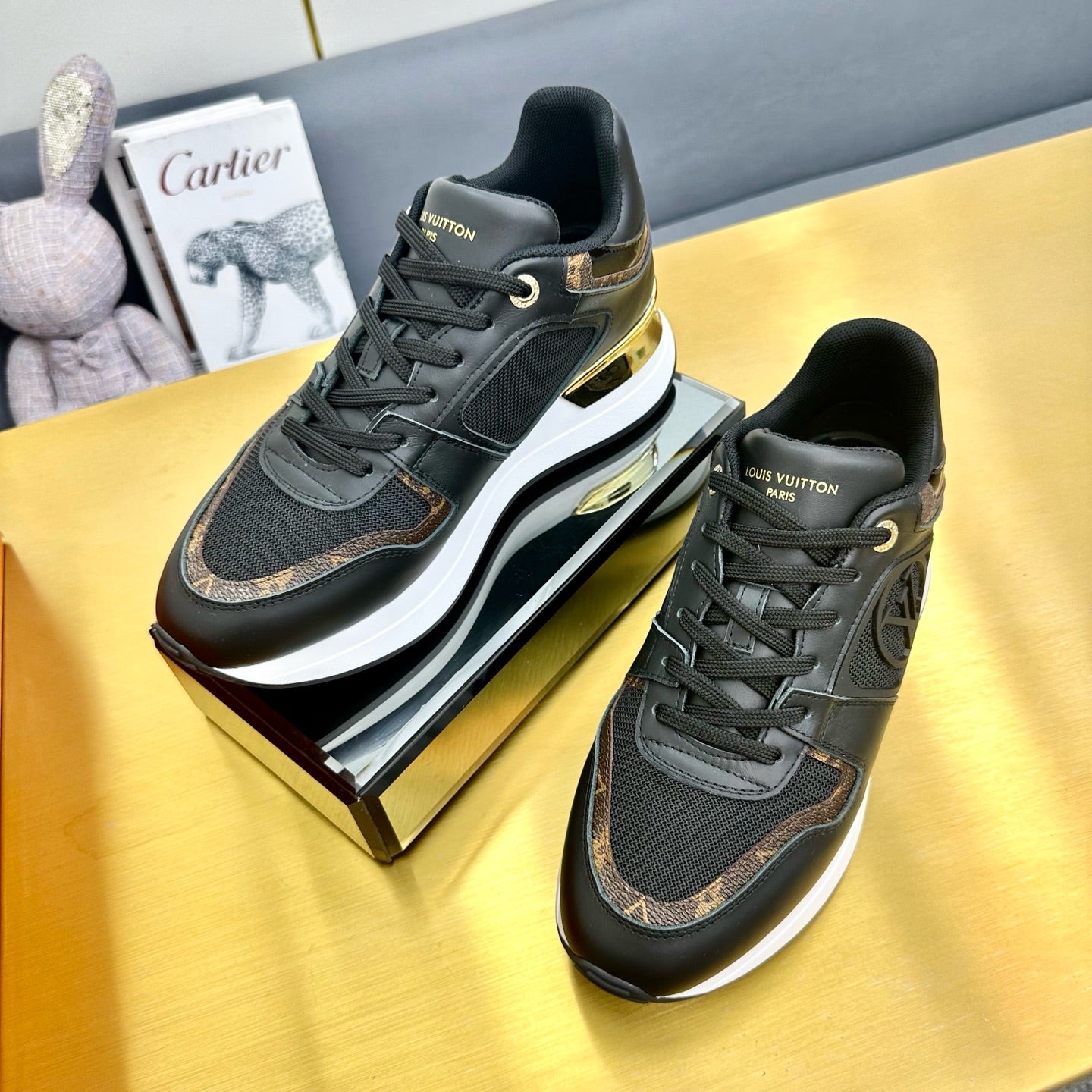 NEO RUN AWAY SNEAKER IN BLACK CALFSKIN - 35