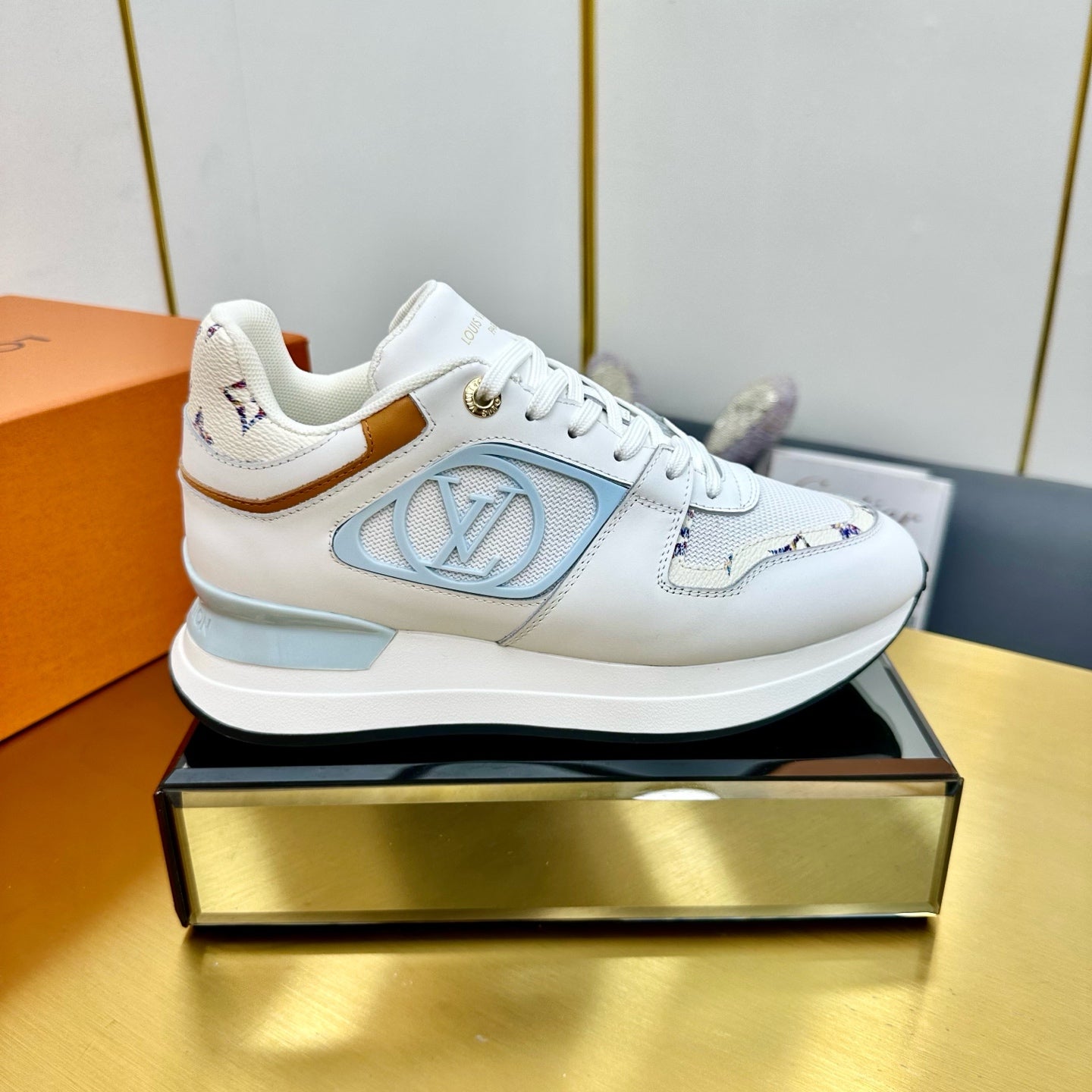 NEO RUN AWAY SNEAKER IN WHITE MIX SKY BLUE CALFSKIN - 35