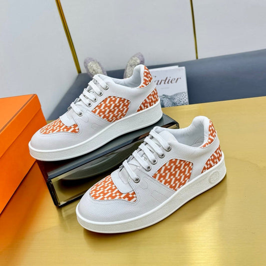 FREE SNEAKER IN WHITE CALFSKIN AND "H EN BIAIS" ORANGE CANVAS - 34