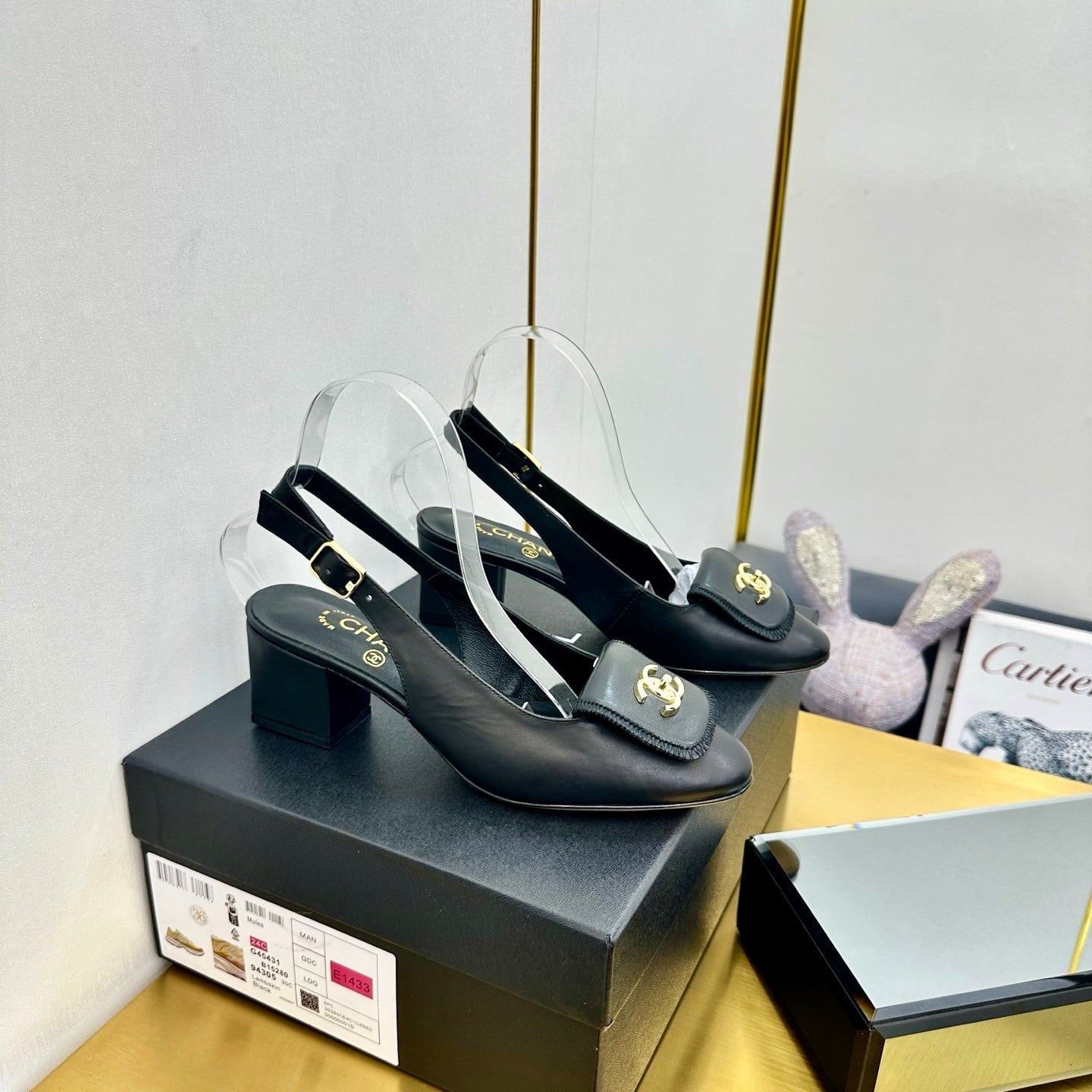 CC SLINGBACK 25S IN BLACK CALFSKIN WITH GOLD HARDWARE - 35