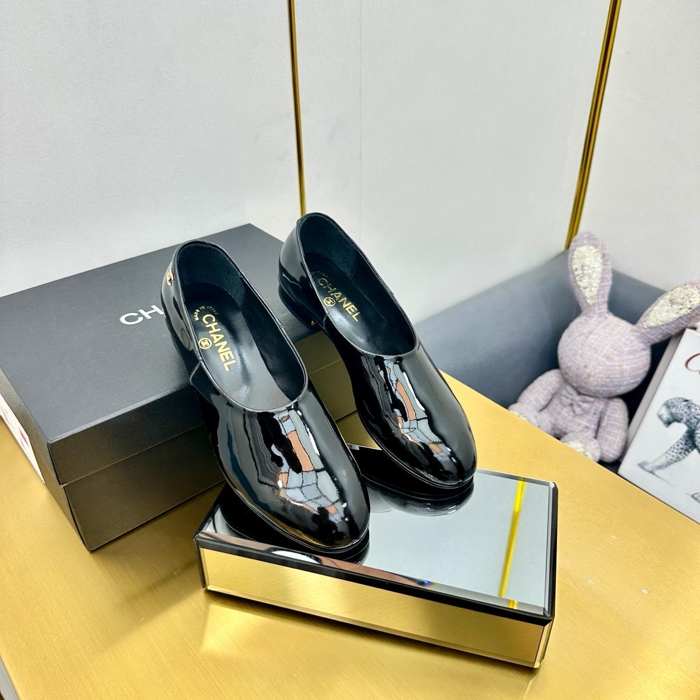 CC SIMPLE FLATS 25S IN BLACK GLOSSY LEATHER - 35
