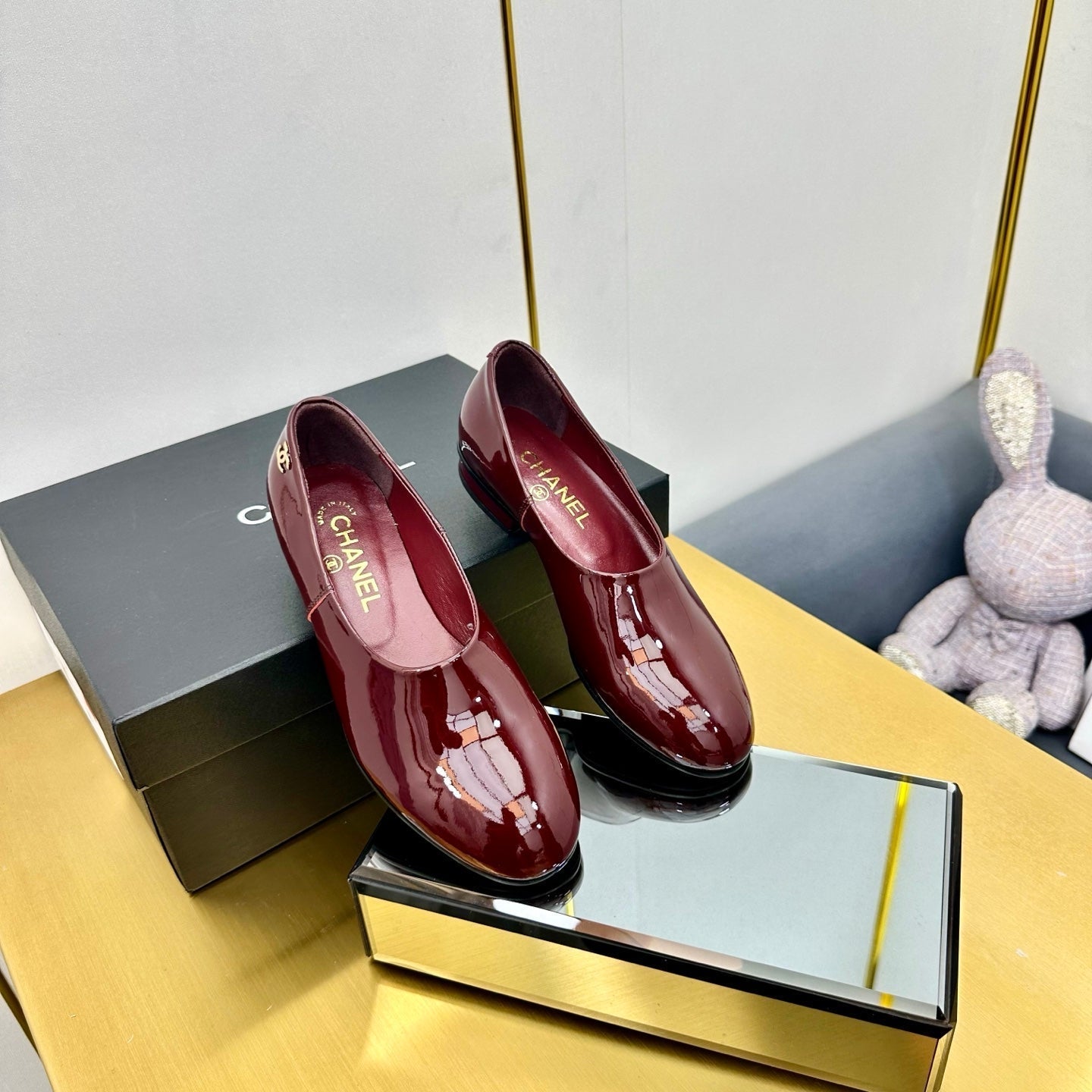 CC SIMPLE FLATS 25S IN DARK RED GLOSSY LEATHER - 35